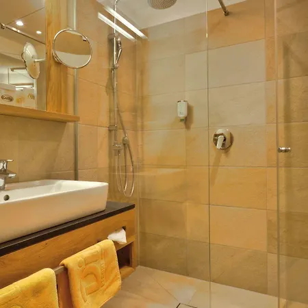 Dilly - Nationalpark 4*